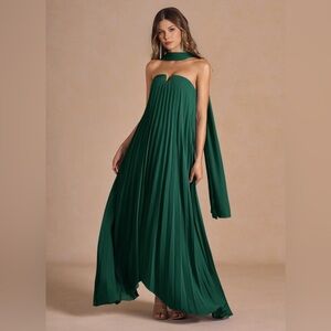 Nahla Emerald Allover Pleated Maxi Dress
Azazie Atelier